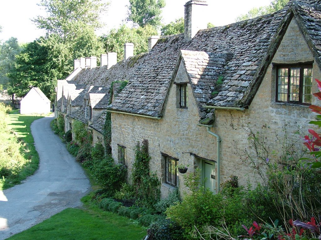 Bibury Cottages by VParravicini