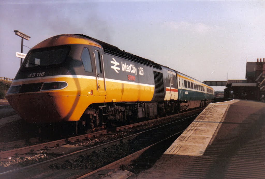 Class 43116 'Intercity 125' Photo, Wellingborough station, Northamptonshire, England by Charles Moorhen