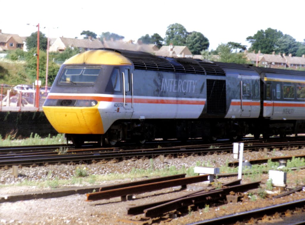 Class 43079 HST Photo, Basingstoke station, Hampshire, England by Charles Moorhen