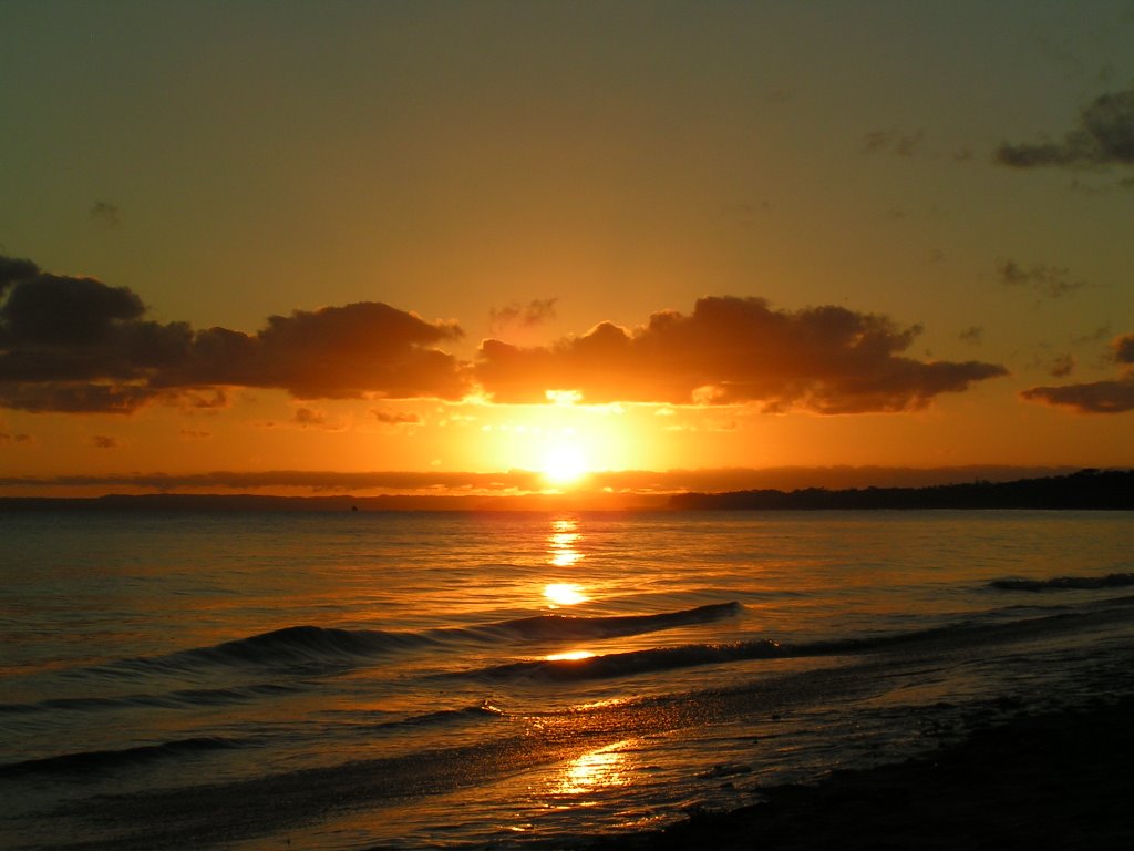 Sunrise Hervey Bay by Michael Kerschenbauer