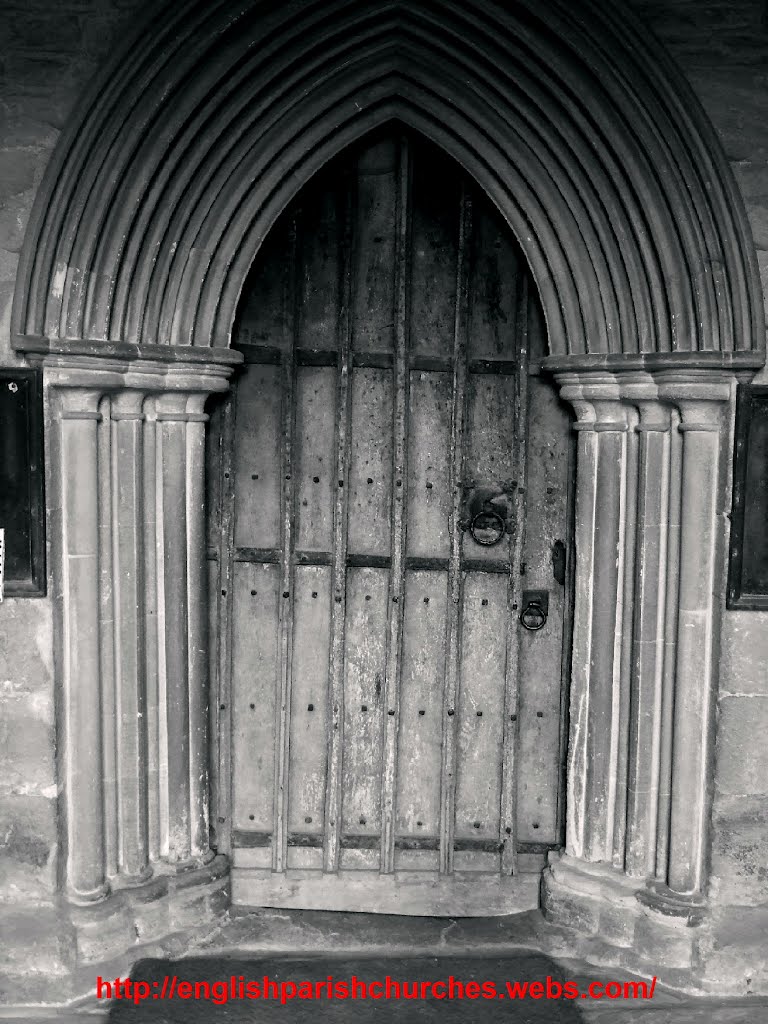 Ancient Church Door Photo, containing 'Sanctuary Handle', Felmersham, Bedfordshire, England - PHOTOS/ARTICLES at http://www.triond.com/users/Charles+Moorhen by Charles Moorhen