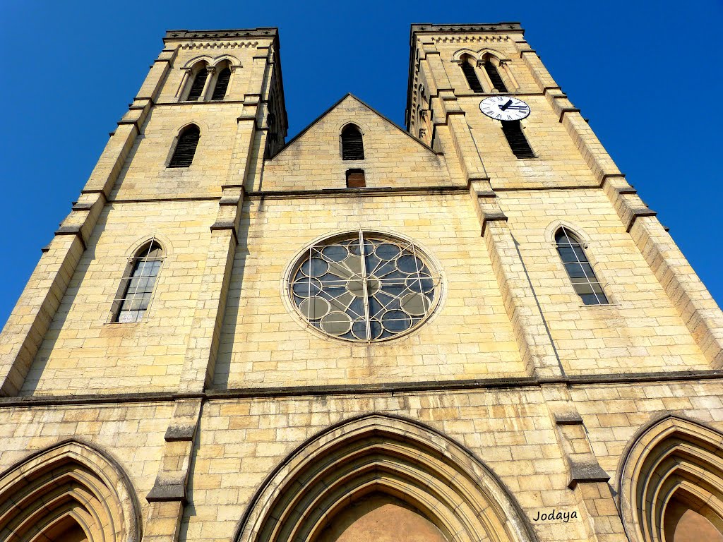 Bourgoin-Jallieu. Église Saint Jean Baptiste.* by Jodaya