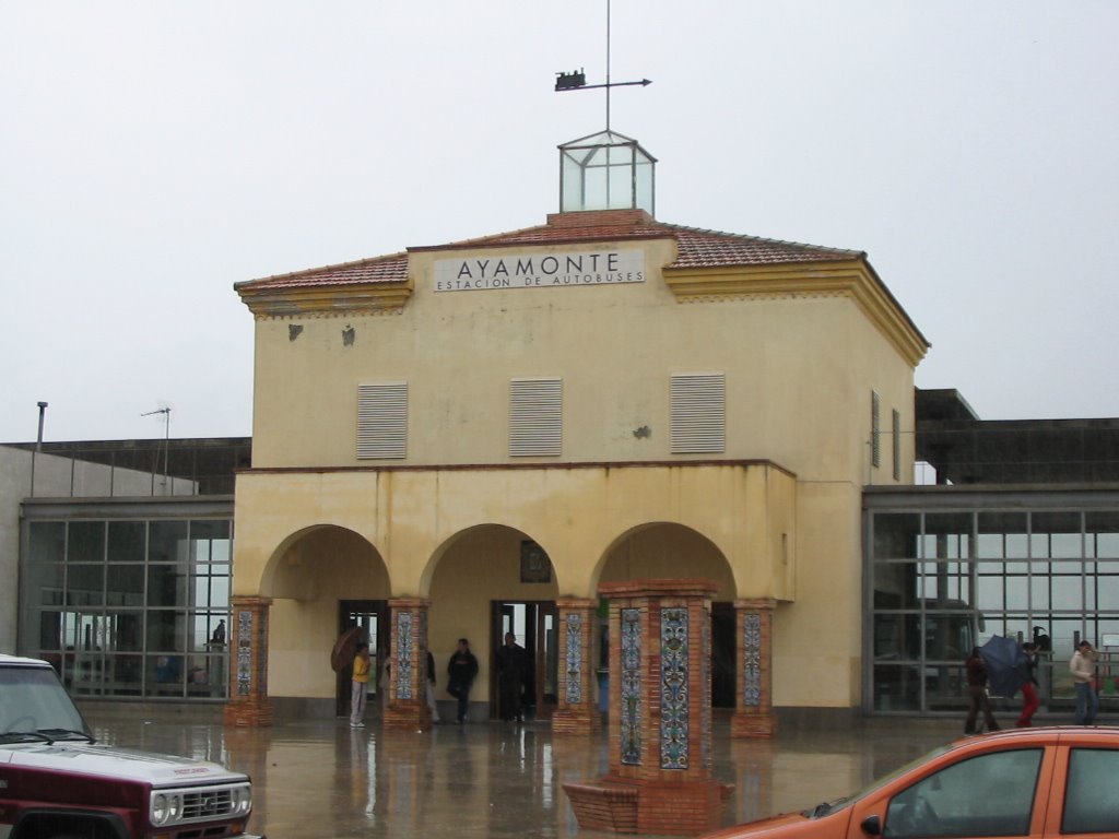 Ayamonte Bus Station by catpochi