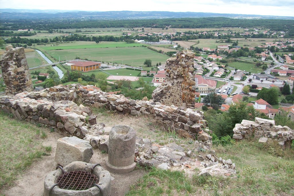 Saint Romain le Puy by gergovie