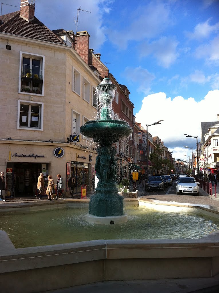 Beauvais, France by Frédéric Fichera