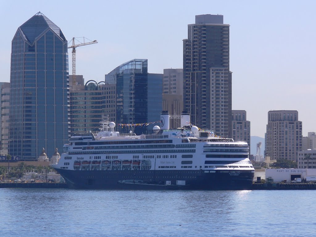 Harbor Island, San Diego, California by J.gumby.BOURRET