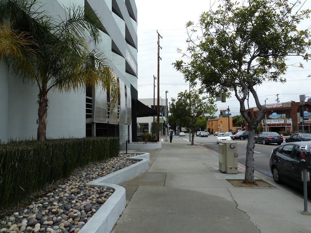 Los Angeles, CA: View S, Third Street, S Crescent Heights Blvd, 2012 by tceng