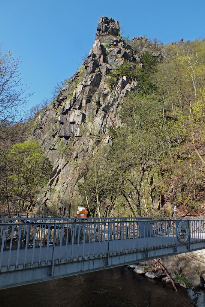 Thale, der Katersteg über die Bode und Blick Richtung Goethefelsen by minka1991