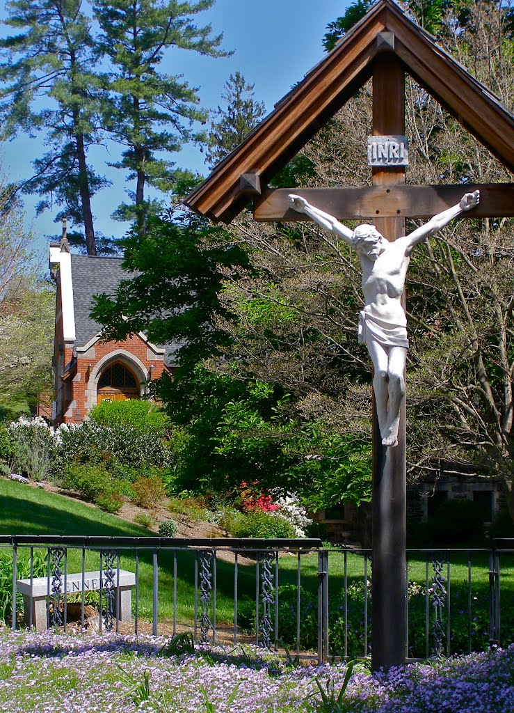 Wayside Calvary, St. Mary's Episcopal Church by Melinda Stuart