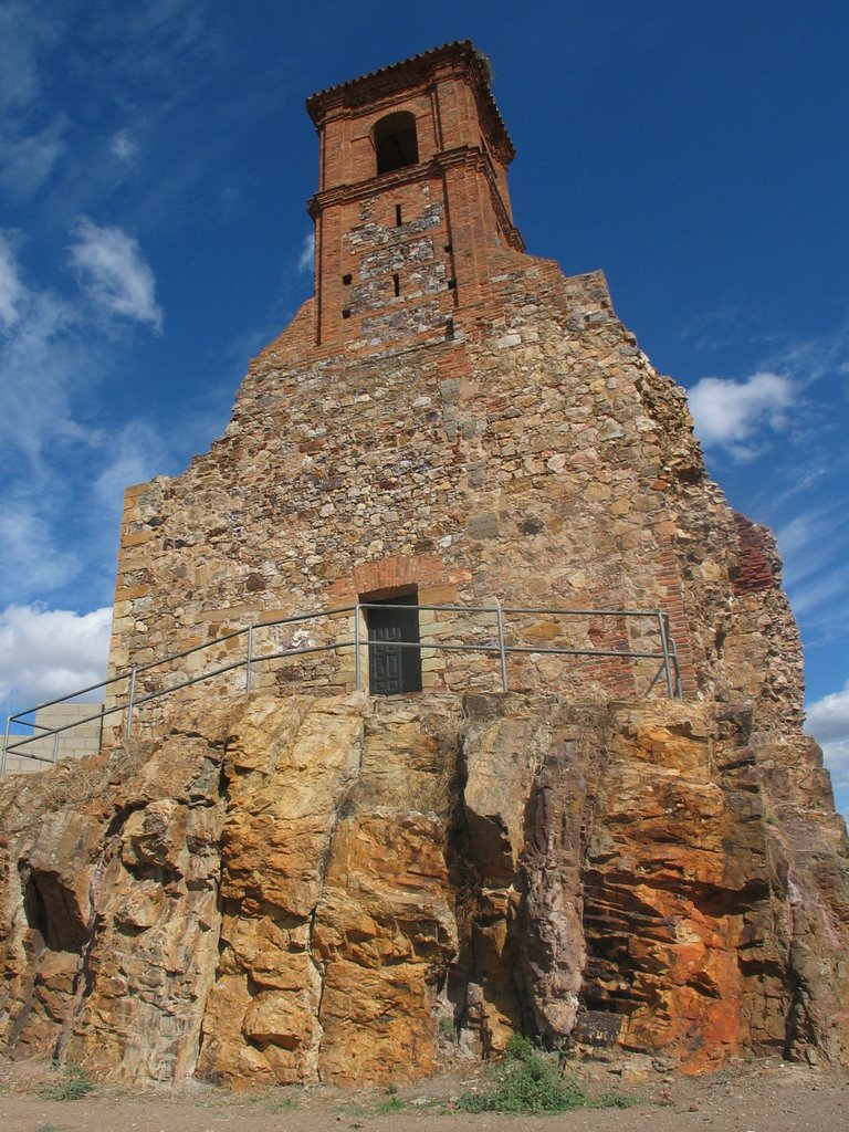 Castillo de Retamal. ALmadén. by Antonio M Cabrera