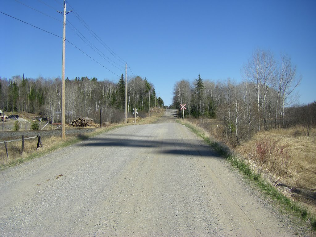 5th Concession Road by D. Baldwin