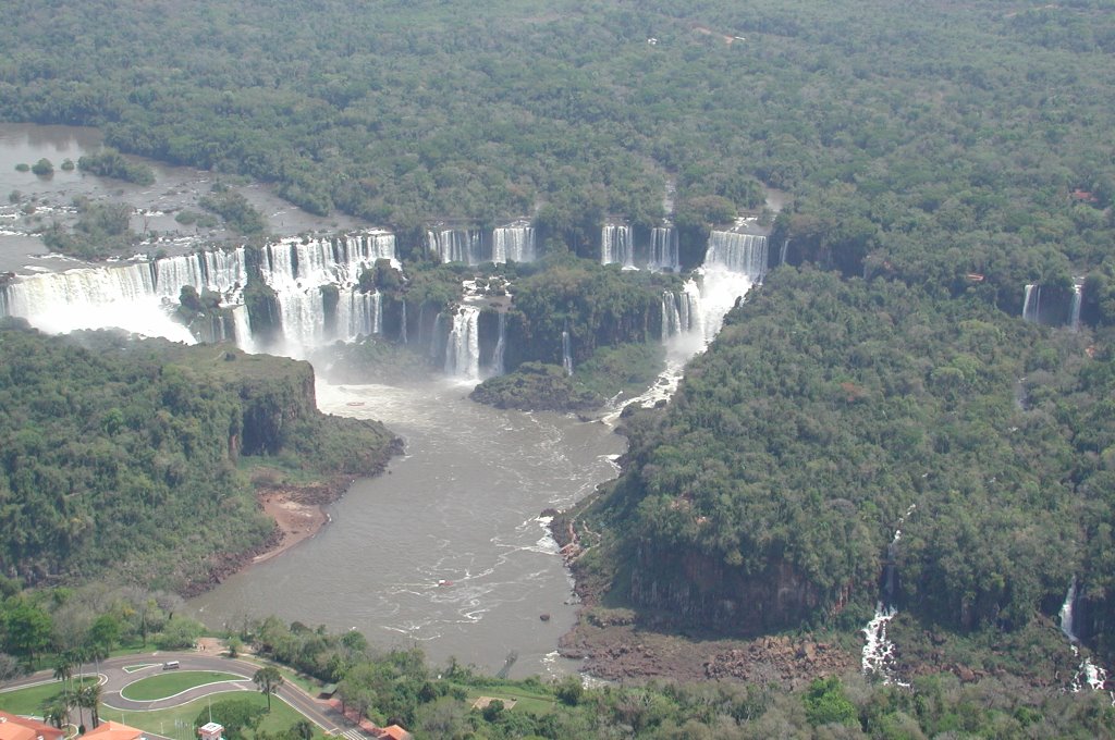 Vista aerea Cataratas Iguazú by Carlos MG