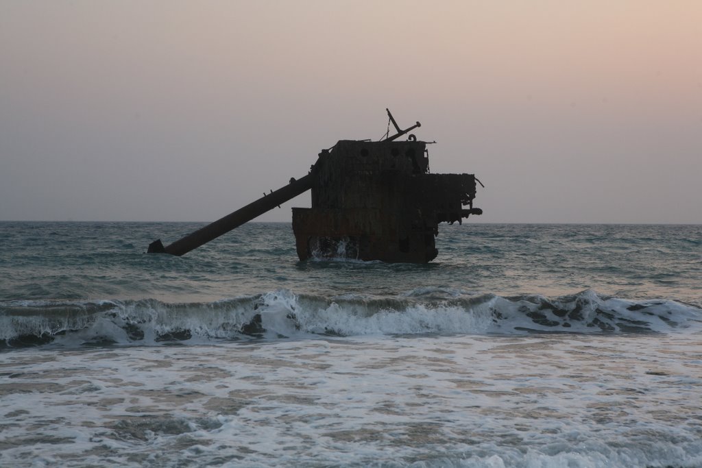 shipwreck in akrotiri by yiannis kyprianou