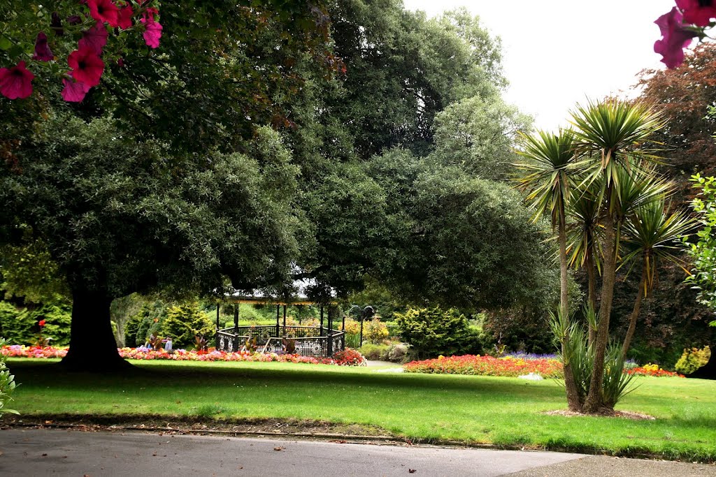 Victoria Gardens, Truro, Cornwall. by Sjoerd Veltman