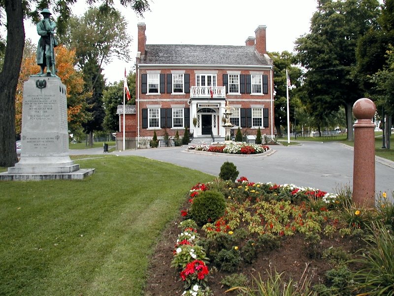 Gananoque Town Hall by R Smith