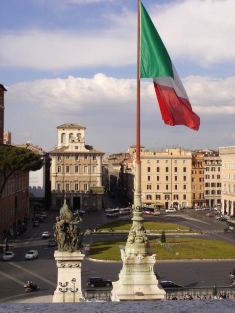 Italia - Roma, Monumento Vittorio Emanuele II, Altare Della Patria, Piazza Venezia by Carlos Petracca