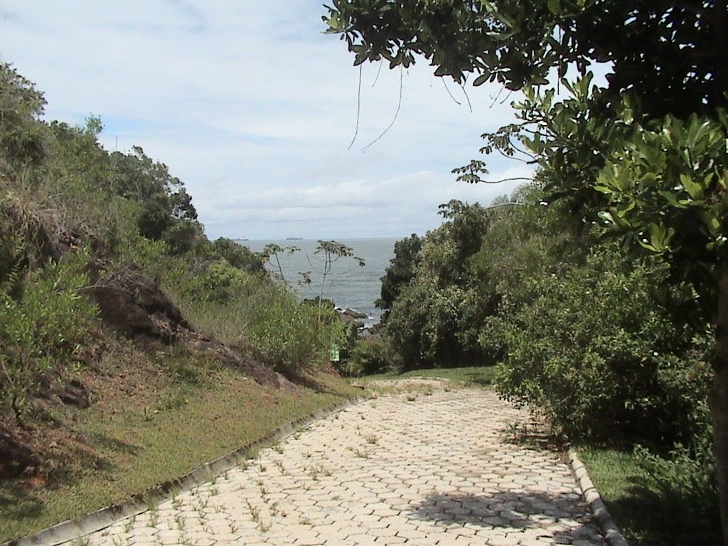 Balneário Camboriú - SC - Brazil - Buraco Beach by Marcelo Gostinski