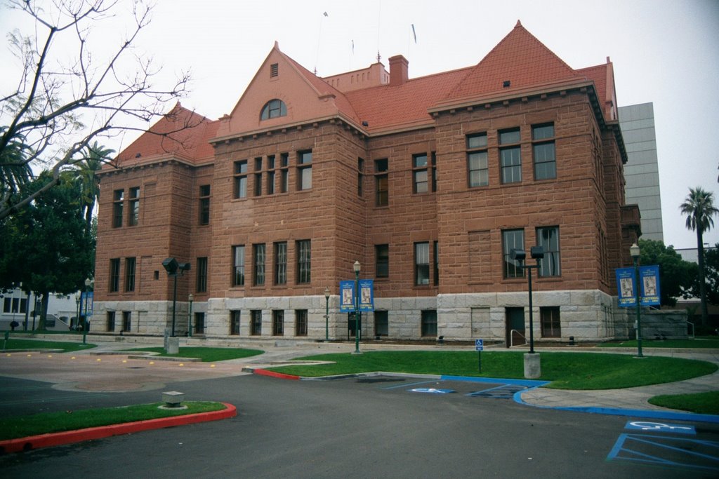 Orange County Courthouse, 1900 by mhanson