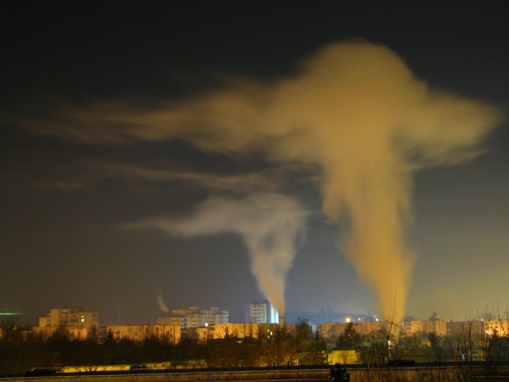 Légköri nyomás alatt... / Sub presiune atmosferică... by Dénes László