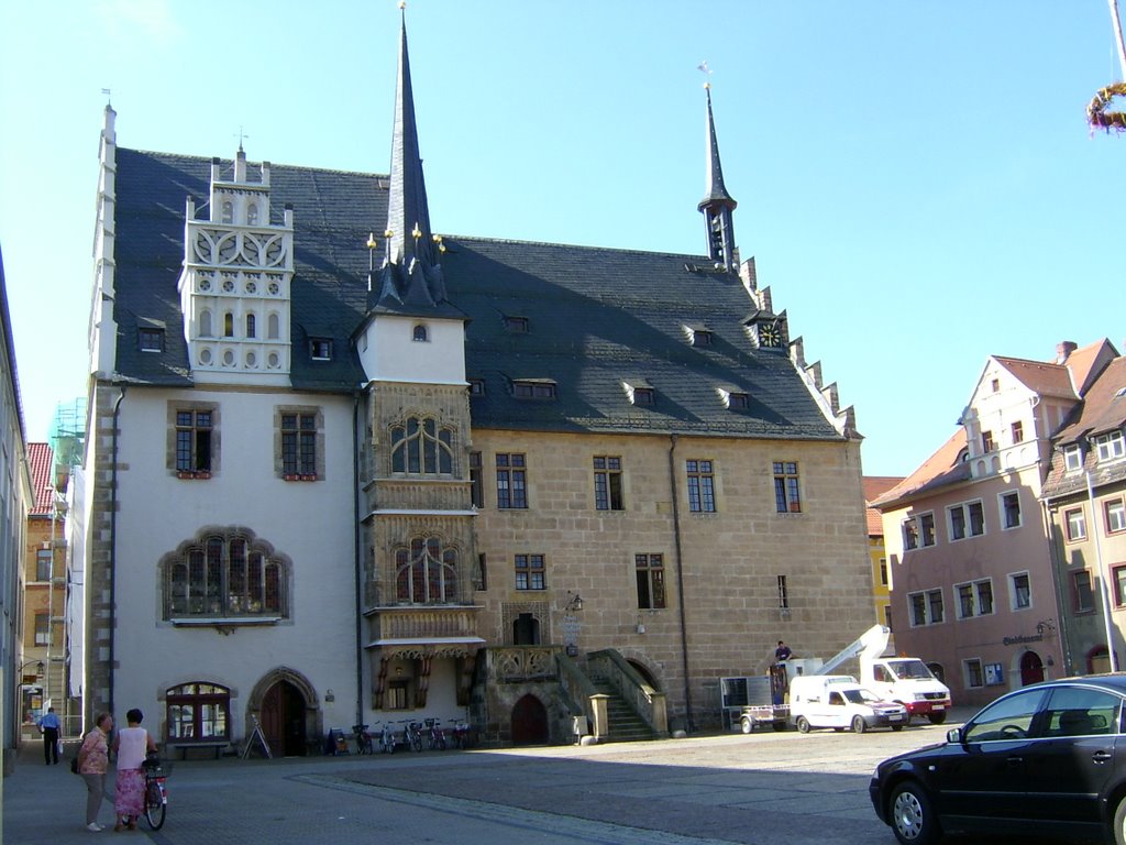 Das Rathaus in Neustadt an der Orla by Uwe Klimpke