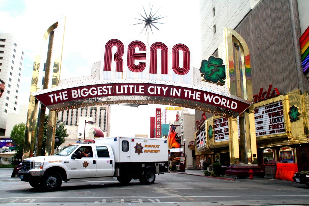 Reno; Entrance by Phil Nieto