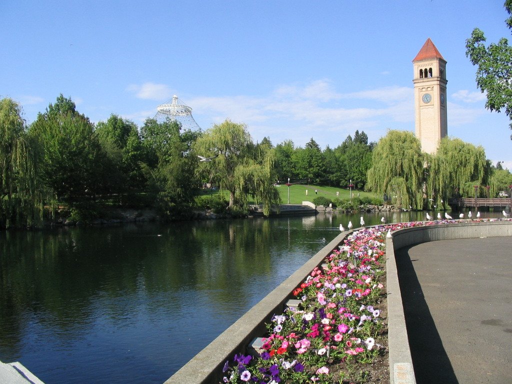 Riverfront Park, Summer 2004 by chilejimenez