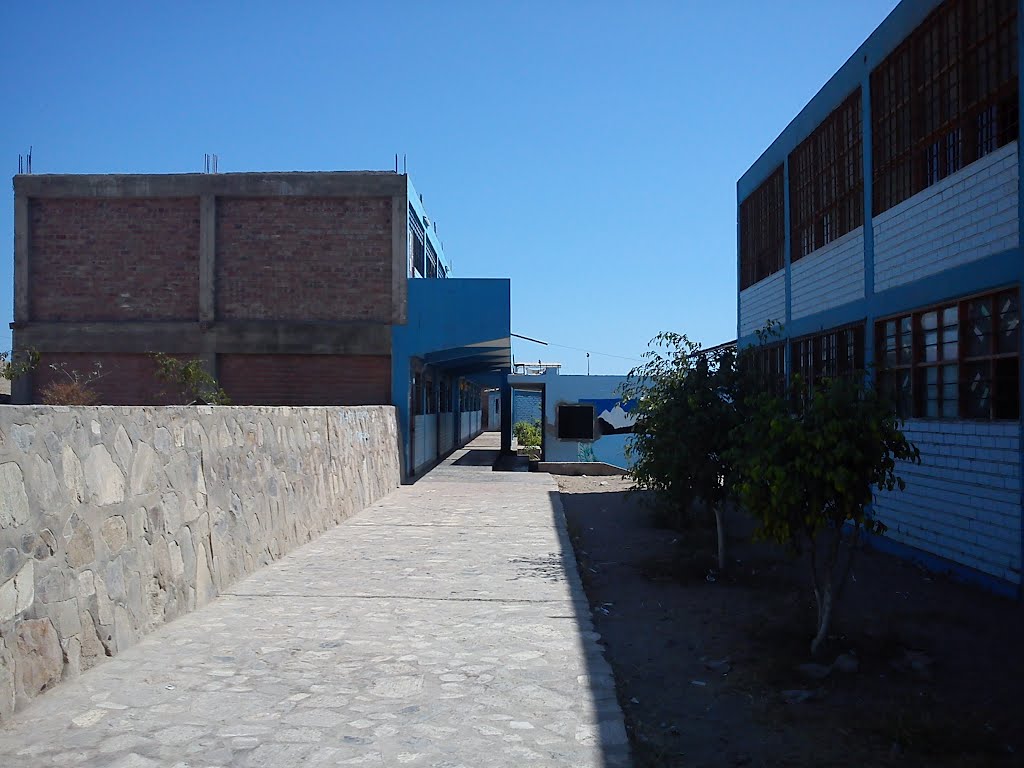 Colegio República de Bolivia by anythingkid