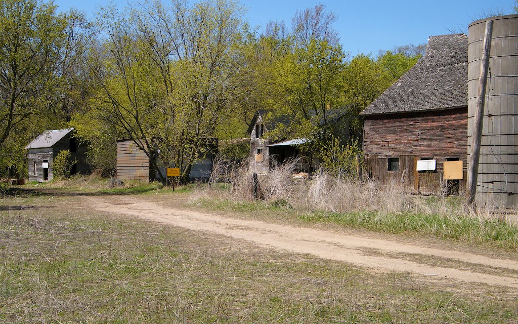 Houses and Barn, Cedar Creek Conservation Area, Oak Grove, Minnesota by © Tom Cooper