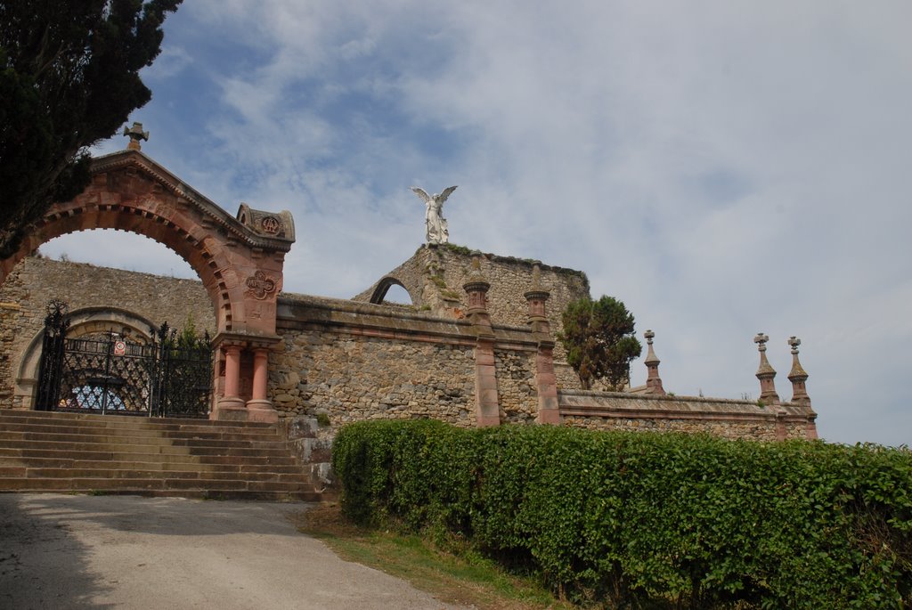 Cementerio (Comillas). by Pepe Nogales