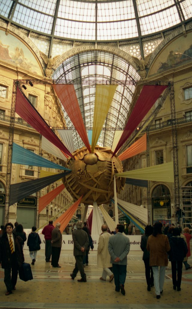 1997 3 Milano, esposizione in galleria by mario ghezzi