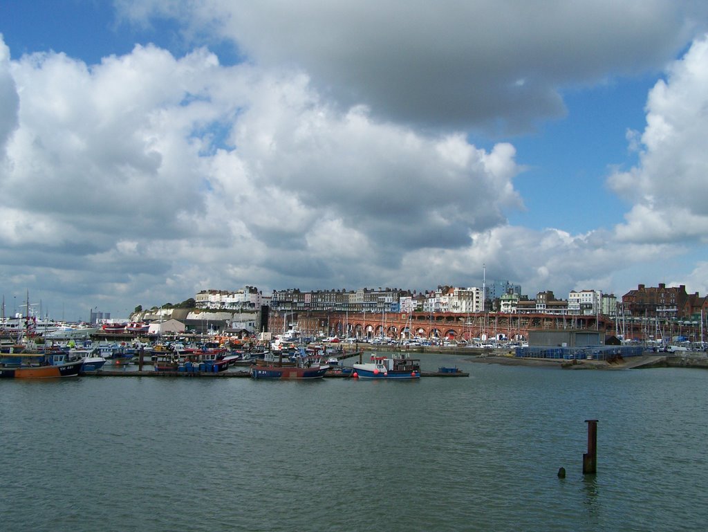 Ramsgate Harbour by Przemyslaw Borowieck…