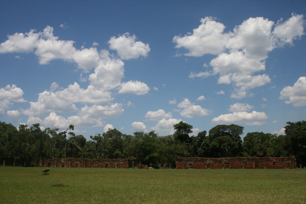 Ruinas de San Ignacio Mini (Plaza de Armas) by IRMS