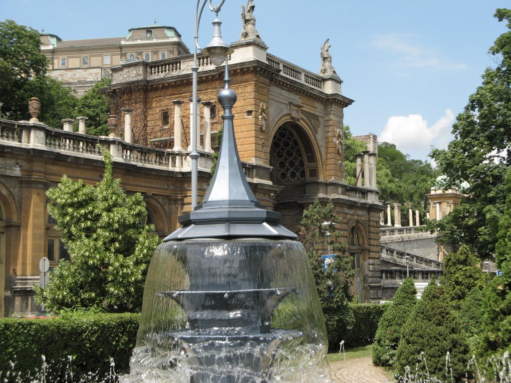 Budapest, Víziváros, Hungary by T.Kretschmer