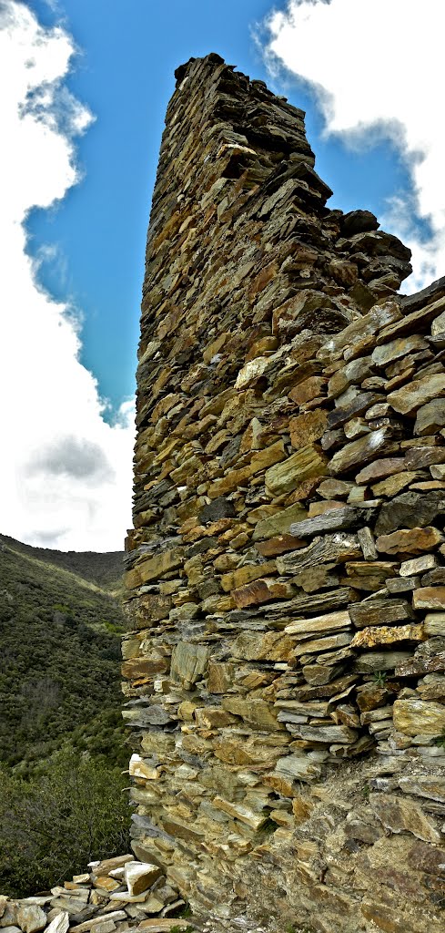 Castèl de Cap d'Espina, dit "Cabrespina" - Cabardés Aut by Franc Bardou