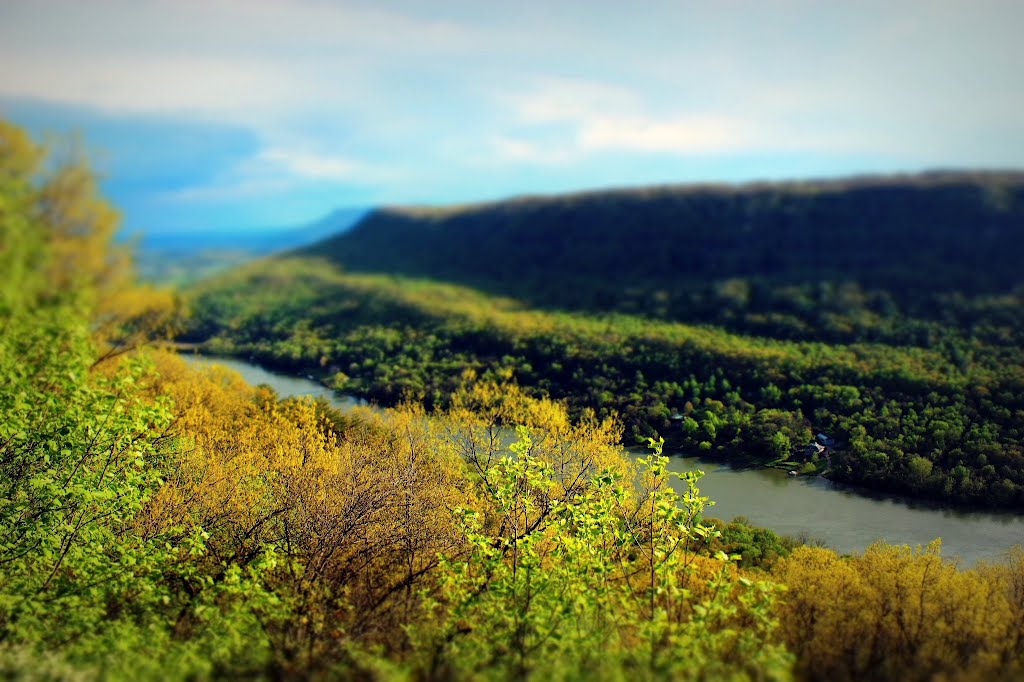 Tennessee River Gorge from Signal Point by BRHorton86