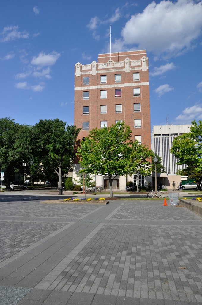 VIRGINIA: NEWPORT NEWS: the old Warwick Hotel Annex, across from Victory Arch by Douglas W. Reynolds, Jr.