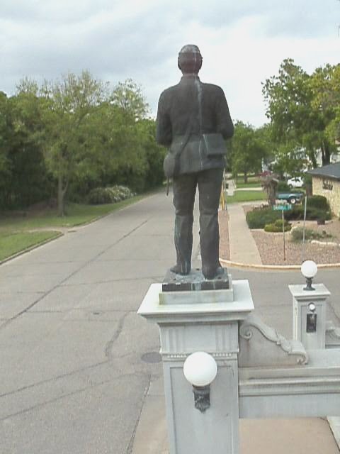 Oakdale Park, Memorial Gateway, Union Soldier bronze statue by "Teary Eyes" Anderson