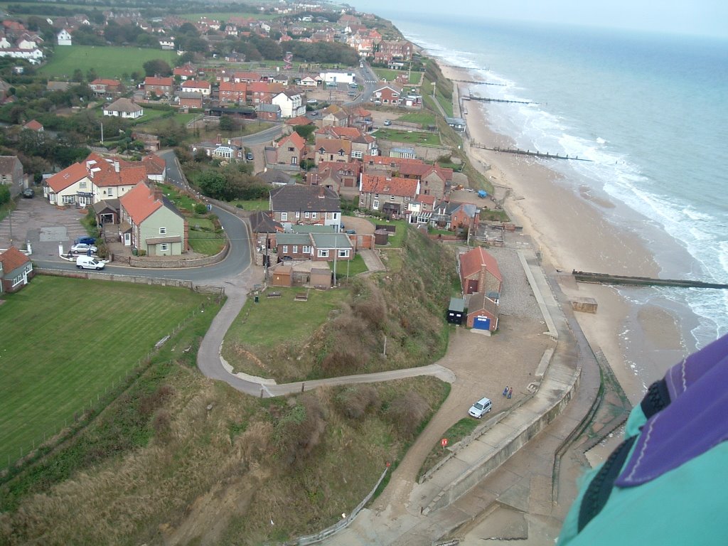 Mundesley lifeboat shed by timmann