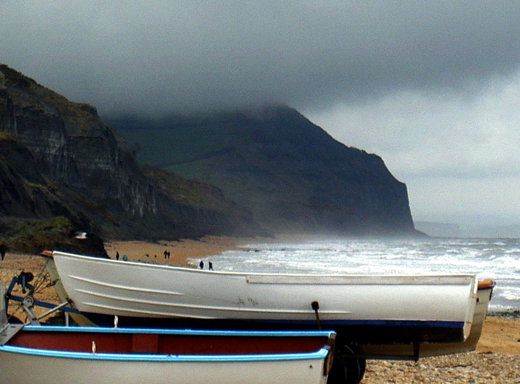 Rough weather charmouth by binabout