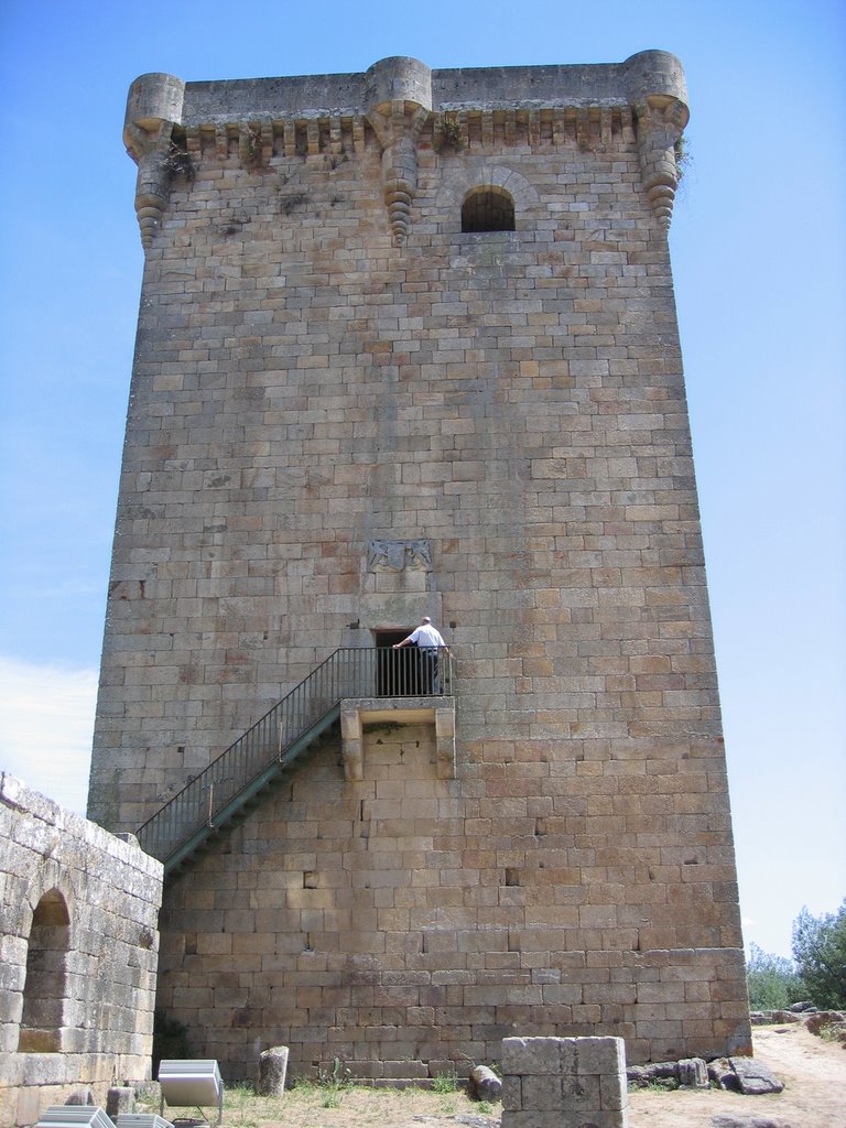 Castelo de Monterrei. Torre da homenaxe 1 by paulodabranha