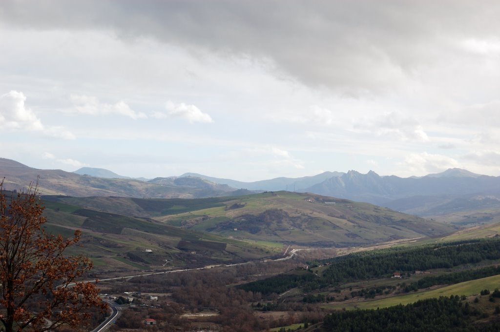 Valle del Basento (Basento valley) by apas