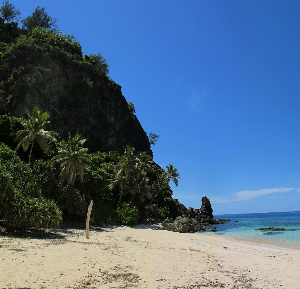 Monuriki beach by Kaiser