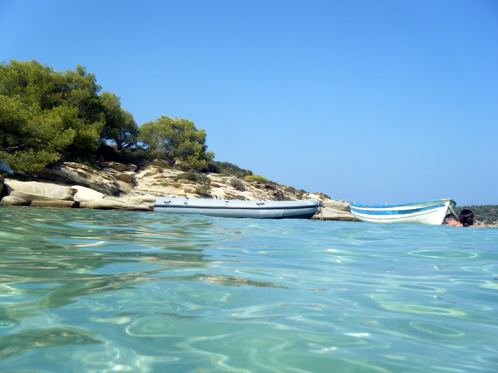 Lagonisi beach underwater by Ágoston Deák