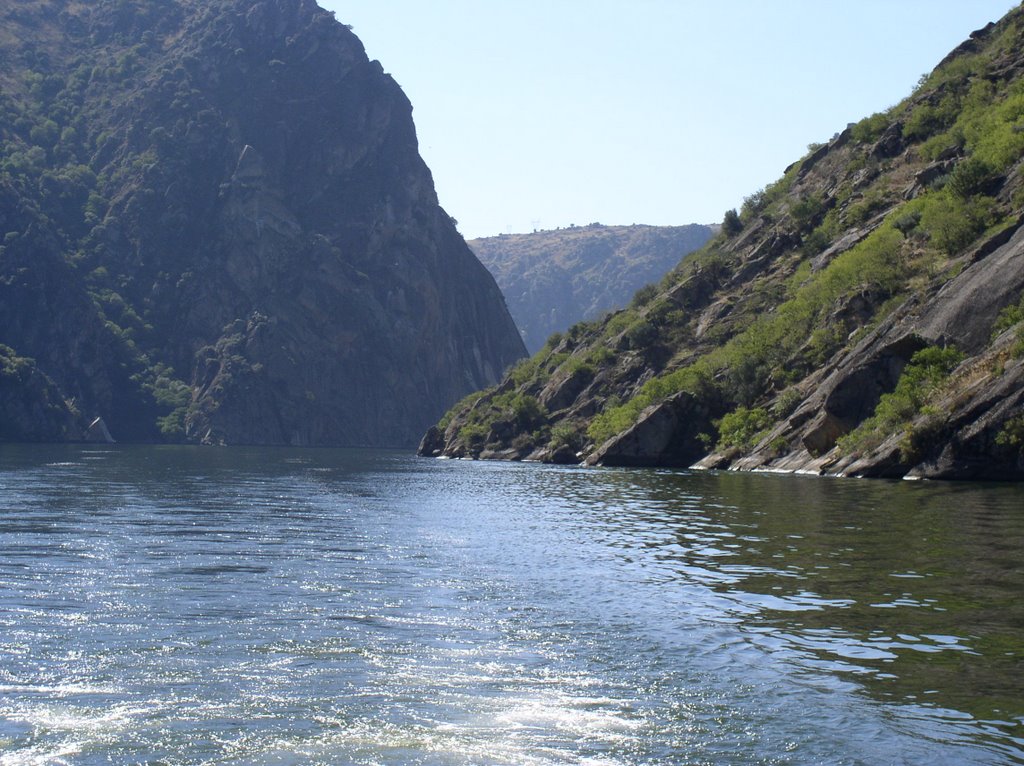 Embalse de Aldeadávila by mundele.