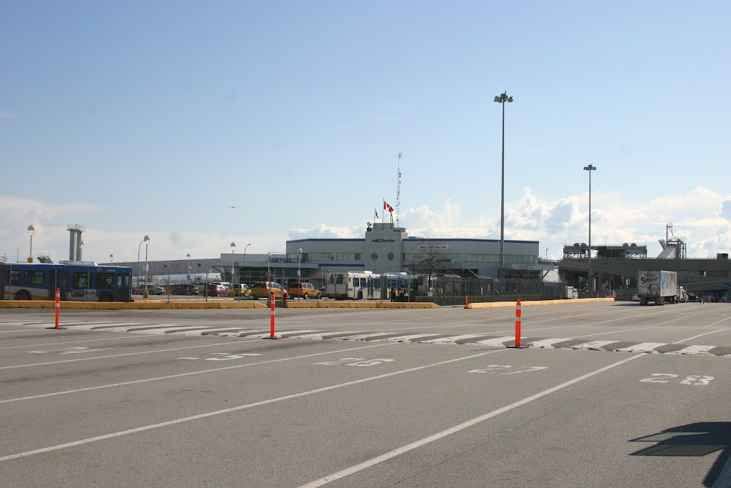 Tsawwassen Ferry Terminal by Thom Jones