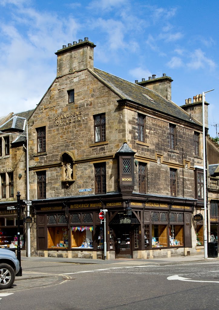 St Andrews Citizen Bookshop by Joe Son of the Rock