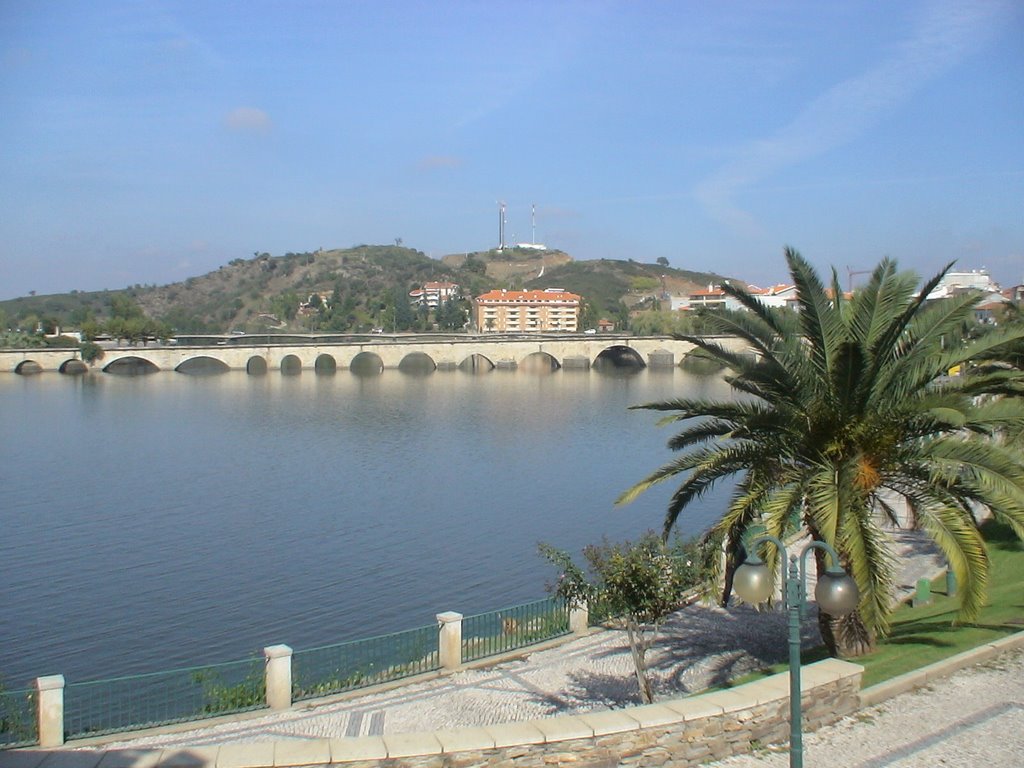 Mirandela - Rio Tua by Jose Santos Silva