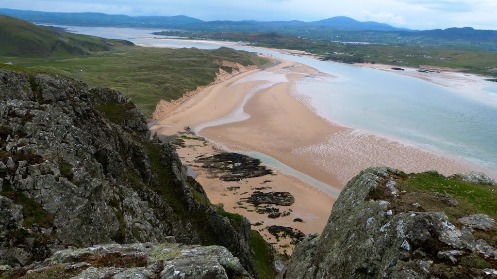 Five Finger Strand by Caroline Mc Gonagle