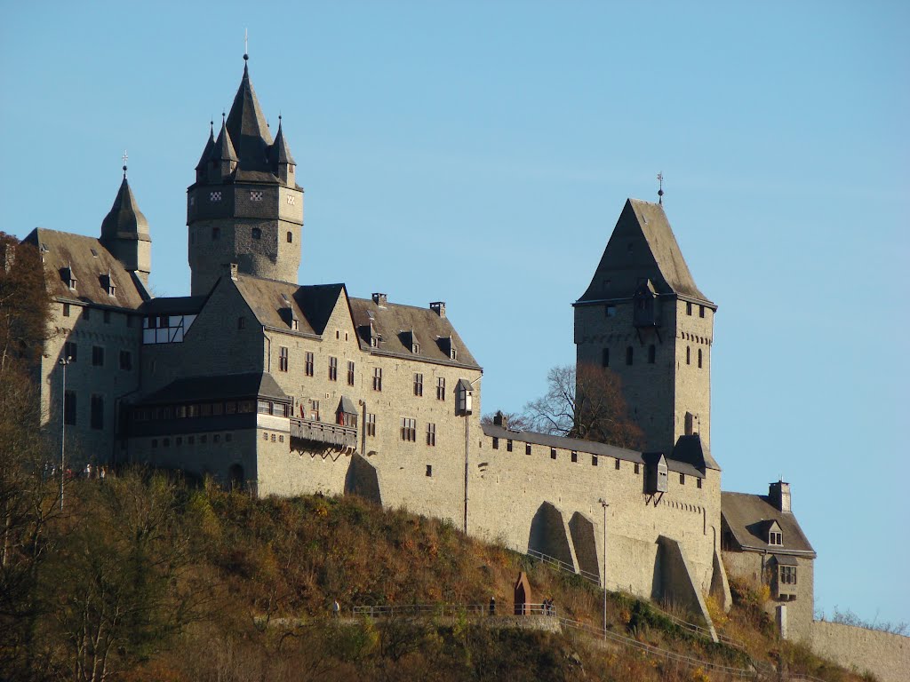 Altena (Burg Altena) November 2011 by DortmundWestfalica