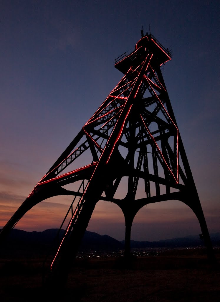 Bell-Diamond Headframe, Butte by Sonny Thornborrow